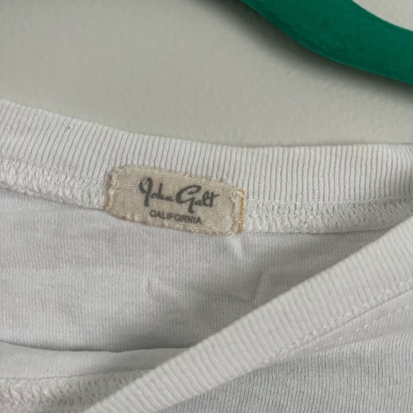 Brandy Melville Tops Brandy Melville Graphic Tee Poshmark